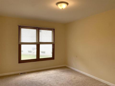 28211 Ruby Ct, New Baltimore, MI 48047 photo 27