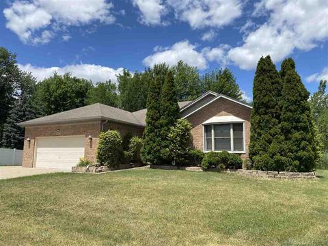 28211 Ruby Ct, New Baltimore, MI 48047 photo 3