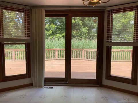 28211 Ruby Ct, New Baltimore, MI 48047 photo 11