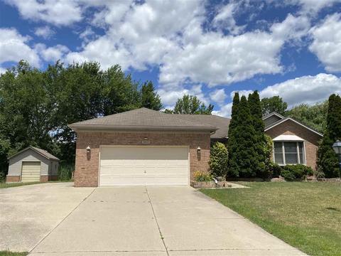 28211 Ruby Ct, New Baltimore, MI 48047 photo 1
