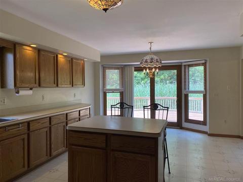 28211 Ruby Ct, New Baltimore, MI 48047 photo 14