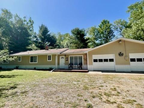 1122 E M 61, Gladwin, MI 48624 photo 2