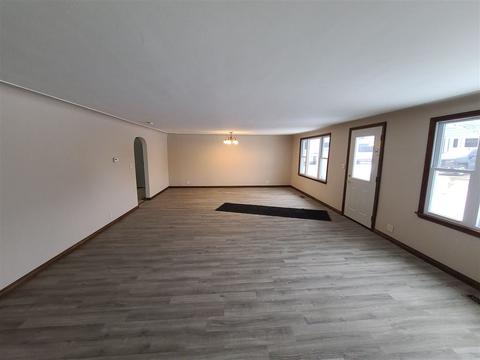 1147 S Huron, Kawkawlin, MI 48631 photo 2