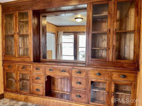 314 S 8th St, Escanaba, MI 49829 photo 10