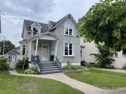 314 S 8th St, Escanaba, MI 49829 photo 1
