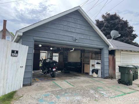 314 S 8th St, Escanaba, MI 49829 photo 38