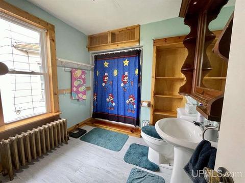 314 S 8th St, Escanaba, MI 49829 photo 14