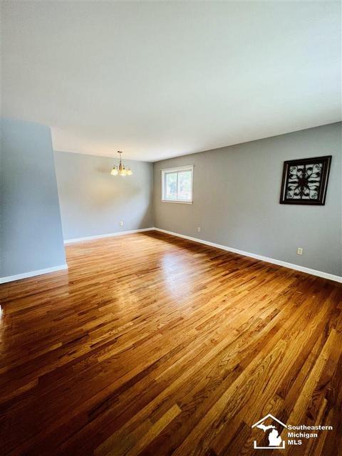 430 Theodore Dr, Monroe, MI 48162 photo 3