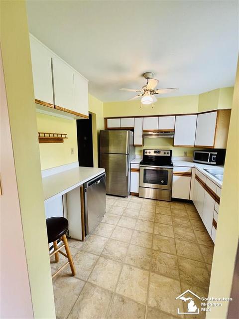 430 Theodore Dr, Monroe, MI 48162 photo 9