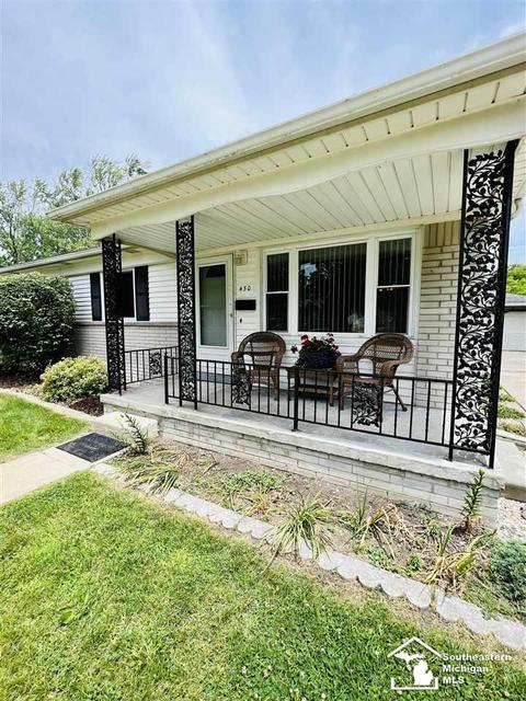 430 Theodore Dr, Monroe, MI 48162 photo 2