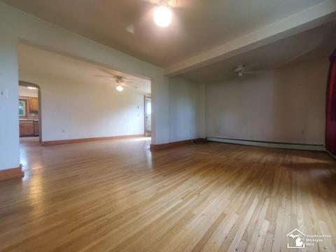1261 E Temperance Rd, Temperance, MI 48182 photo 7
