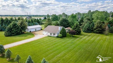 2390 Scofield Carleton Rd, Carleton, MI 48117 photo 2