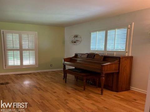 1097 Sandstone Pass, Flint, MI 48532 photo 8