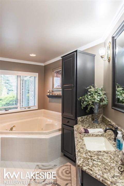 50786 N Hampton, Macomb, MI 48044 photo 22