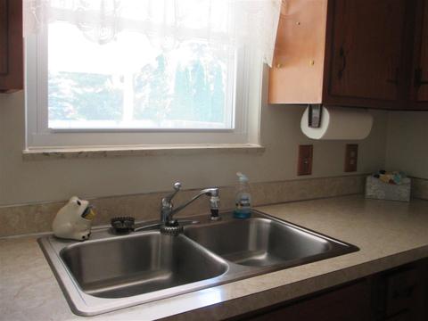 617 Winters Eave Dr, Flushing, MI 48433 photo 11
