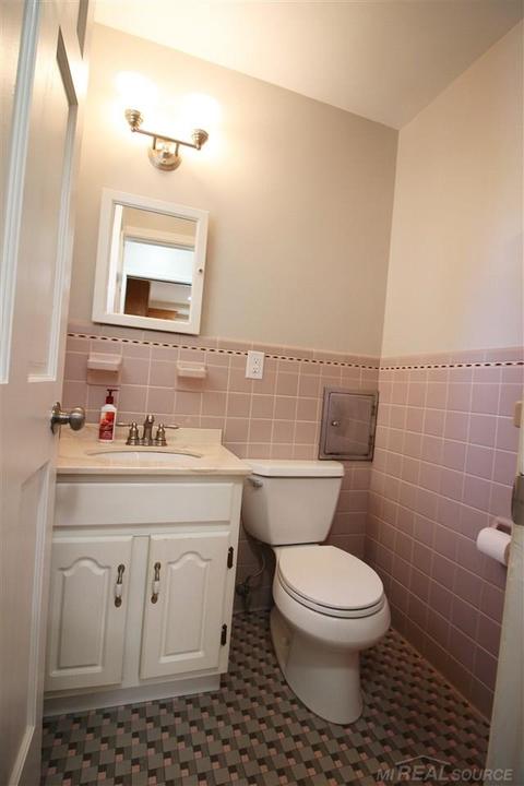16100 Admiral, Fraser, MI 48026 photo 31