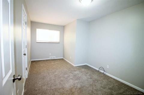 16100 Admiral, Fraser, MI 48026 photo 23