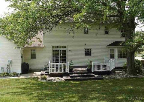 690 Stoneridge, Adrian, MI 49221 photo 2