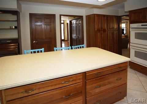 690 Stoneridge, Adrian, MI 49221 photo 21