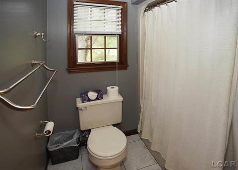690 Stoneridge, Adrian, MI 49221 photo 30