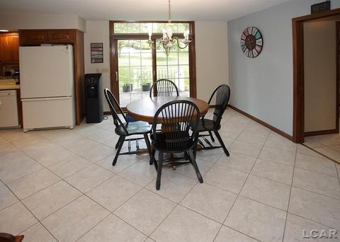 690 Stoneridge, Adrian, MI 49221 photo 17