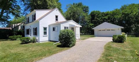 828 S Union St, Tecumseh, MI 49286 photo 2