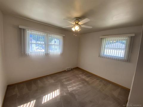16180 Forest, Eastpointe, MI 48021 photo 19