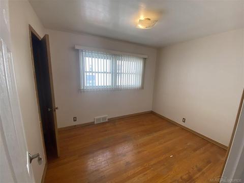 16180 Forest, Eastpointe, MI 48021 photo 18