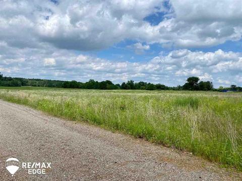 9161 E Coldwater Rd, Davison, MI 48423 photo 2