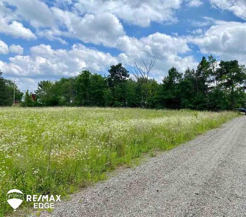 9161 E Coldwater Rd, Davison, MI 48423 photo 4