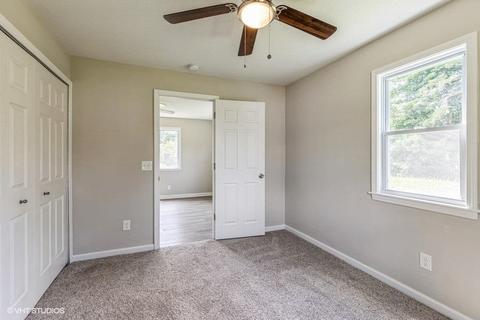 4365 E Carpenter Rd, Flint, MI 48506 photo 10