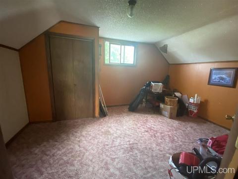 319 E Onota, Munising, MI 49862 photo 14