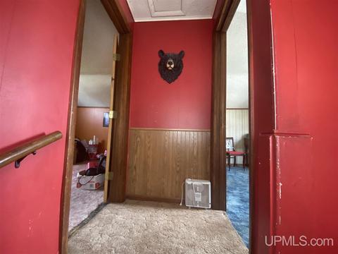 319 E Onota, Munising, MI 49862 photo 12