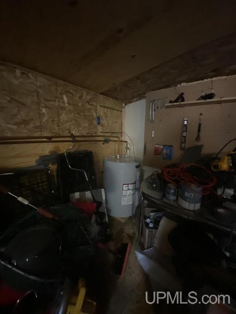 319 E Onota, Munising, MI 49862 photo 17