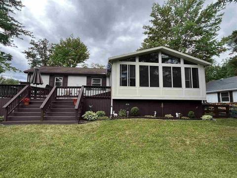 2230 Swallow, Harrison, MI 48625 photo 4