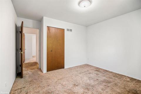 18315 Elm Ct, Macomb, MI 48044 photo 15