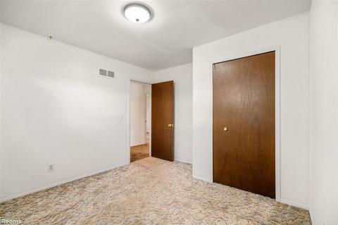 18315 Elm Ct, Macomb, MI 48044 photo 14