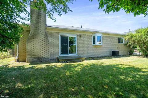 18315 Elm Ct, Macomb, MI 48044 photo 21