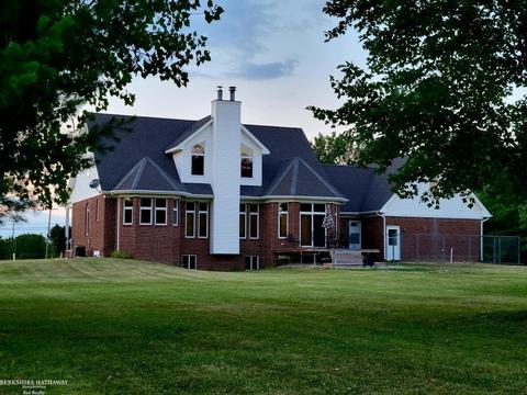 21240 Pratt, Armada, MI 48005 photo 3