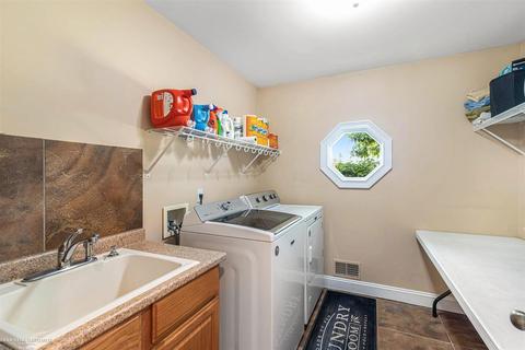 21240 Pratt, Armada, MI 48005 photo 37