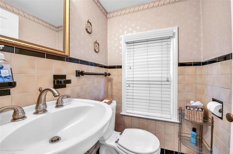 52 Cranford Ln, Grosse Pointe, MI 48230 photo 16