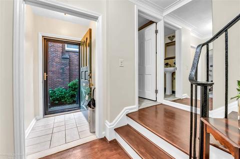 52 Cranford Ln, Grosse Pointe, MI 48230 photo 9
