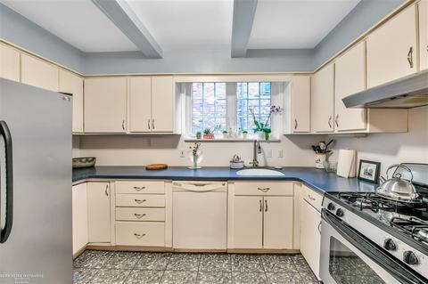 52 Cranford Ln, Grosse Pointe, MI 48230 photo 15