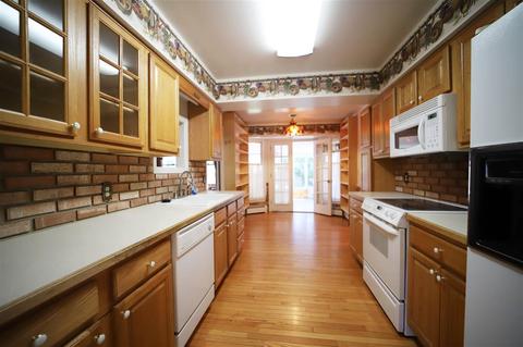 5371 Pinewood Dr, Flushing, MI 48433 photo 10