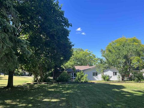 106 E Park, Harrison, MI 48625 photo 3