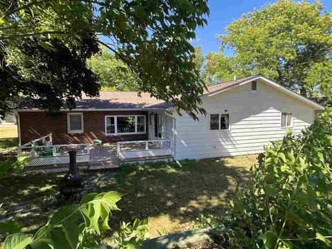 106 E Park, Harrison, MI 48625 photo 2