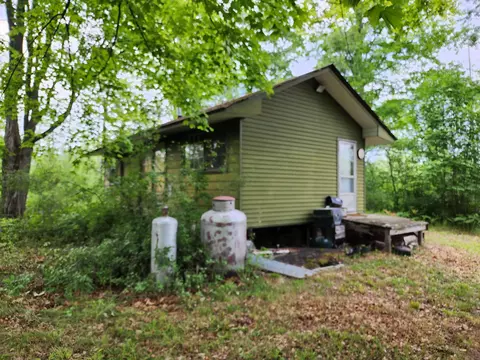 5360 W Cranberry Lk, Harrison, MI 48625