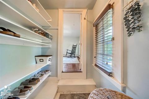 627 Washington Rd, Grosse Pointe, MI 48230 photo 33