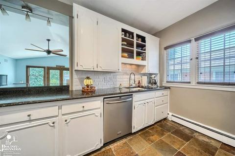 627 Washington Rd, Grosse Pointe, MI 48230 photo 16
