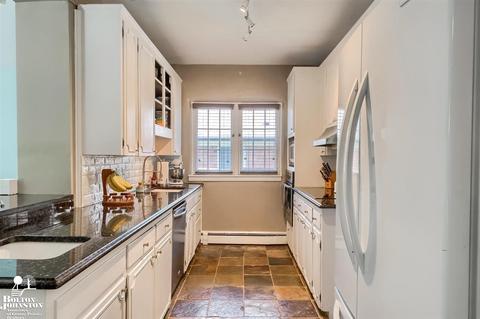 627 Washington Rd, Grosse Pointe, MI 48230 photo 13
